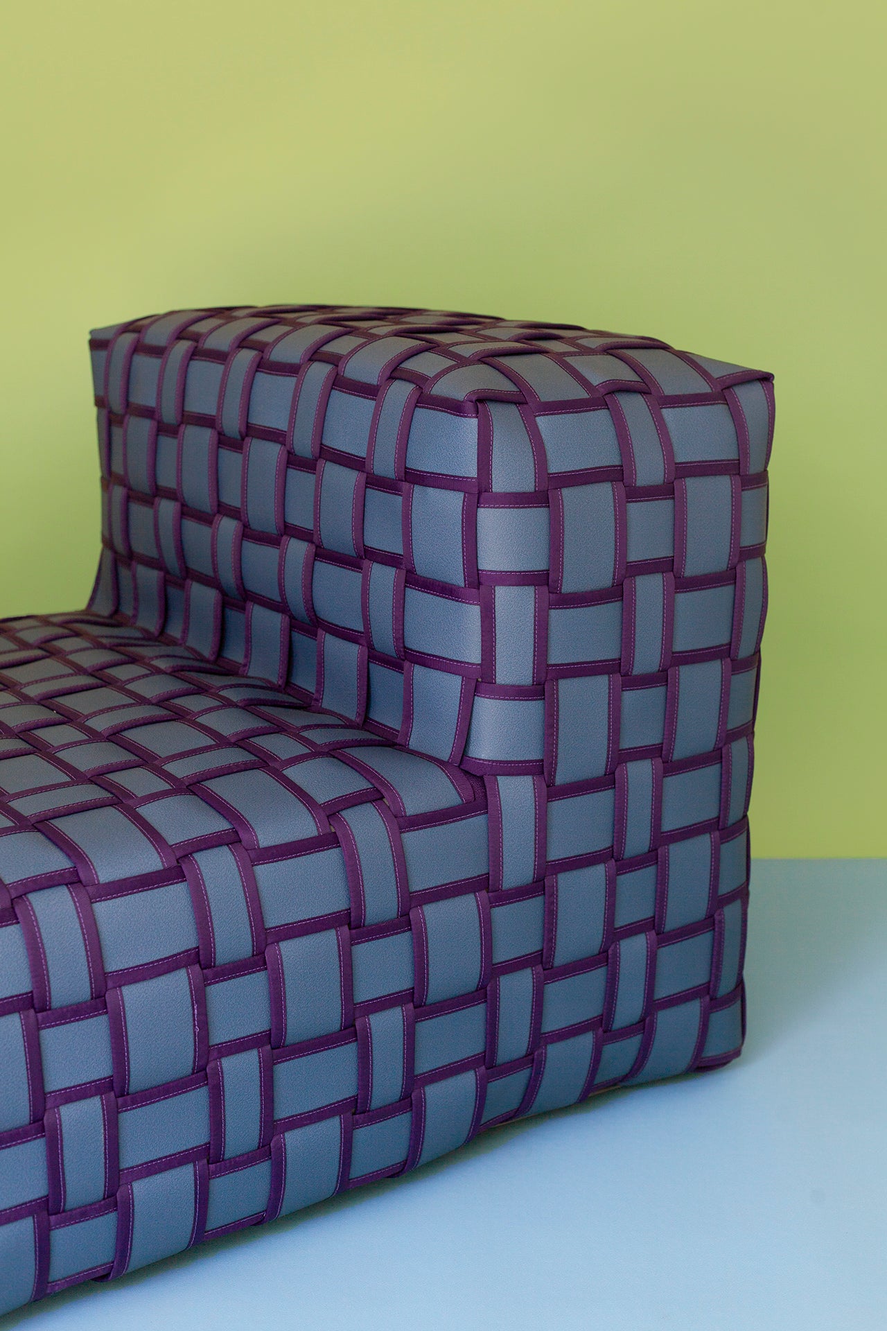 CHAISE LONGUE